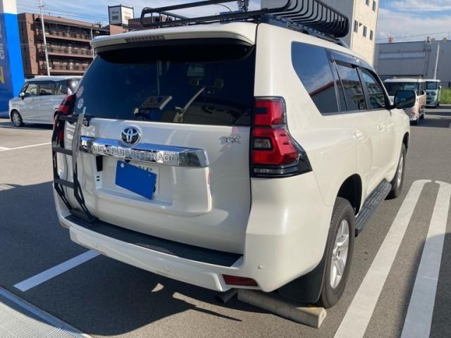 2022 Toyota Land Cruiser Prado TX-L 2.7L Petrol | Adventure-Ready Luxury 4WD